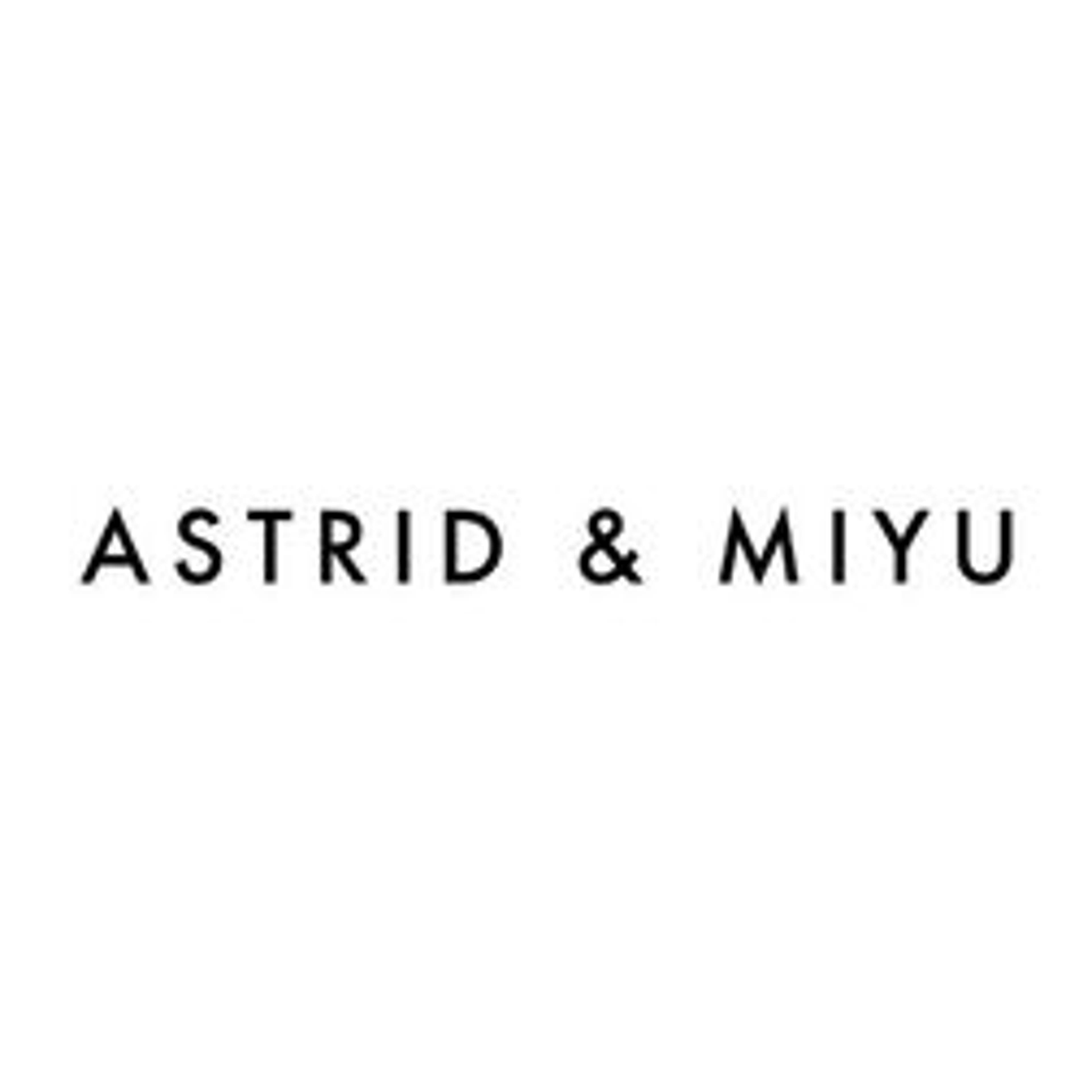  Astrid & Miyu 
